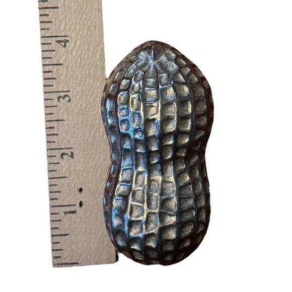 VTG Peanut Paperweight Textured Metal MCM Japan Leonard (?) Desk Accessory - Picture 7 of 7